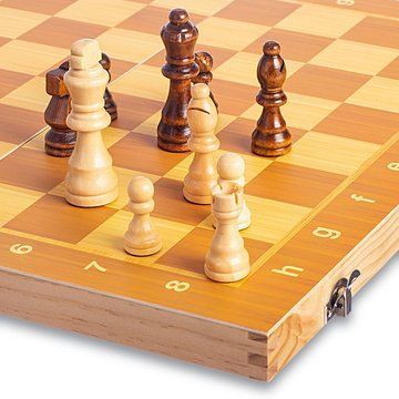 Деревянные магнитные шахматы 39&times;39 см со складной доской W6704