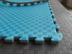 Покрытия для детской комнаты 1000х1000х26 мм мат татами ласточкин хвост EVA голубой/серый
